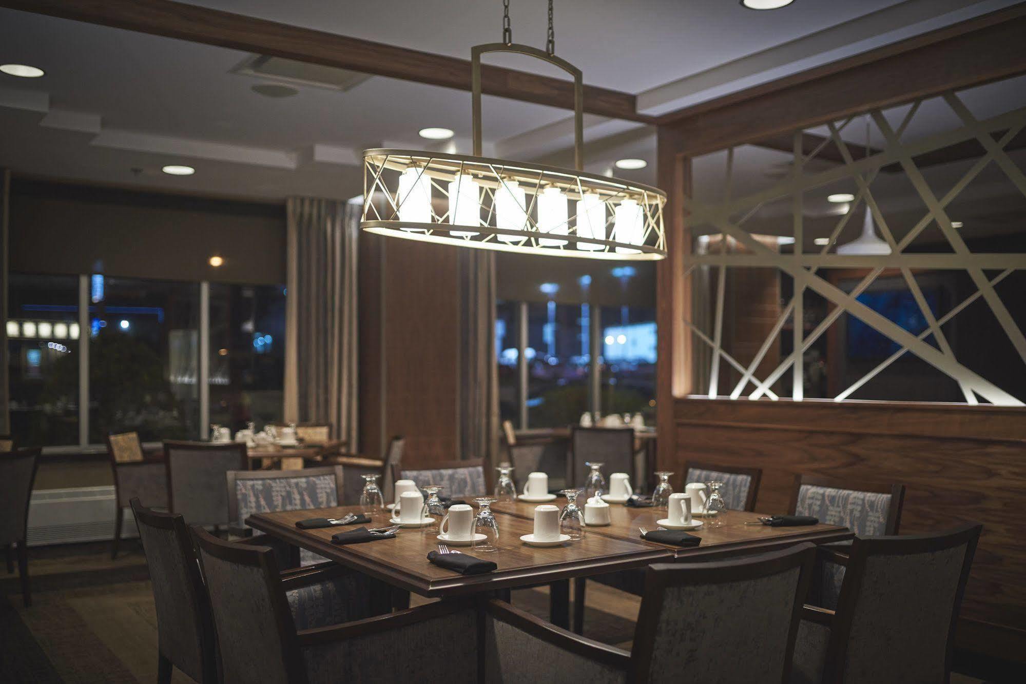 Capital Hotel St. John's Ngoại thất bức ảnh