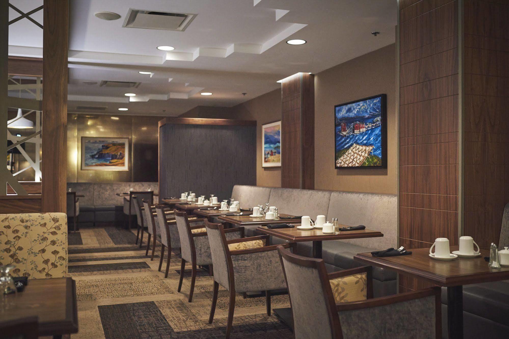 Capital Hotel St. John's Ngoại thất bức ảnh